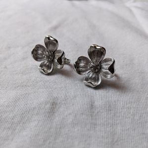 Vintage Trifari Silver Color Flower Clip Earrings